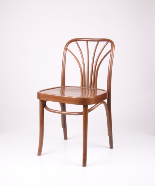 Dunkler Holzstuhl ohne Armlehne � Modell n088