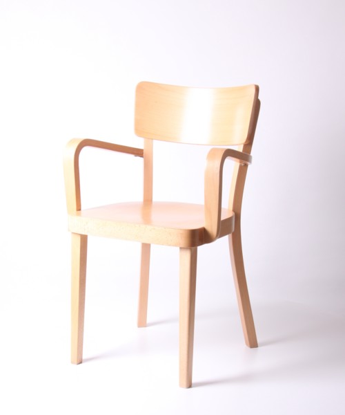 Holzstuhl mit Armlehne � Modell n170